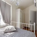 Villa Ester, A Stylish On The Hills *
