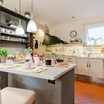 Villa Ester, A Stylish On The Hills