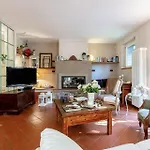 Ester, A Stylish On The Hills Villa