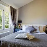 Ester, A Stylish On The Hills Villa Capannori