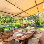 Ester, A Stylish On The Hills Villa *